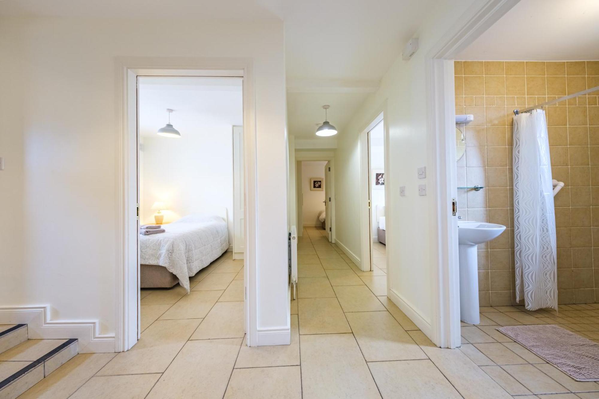 Apartamento 33A Steepleview Trim Exterior foto